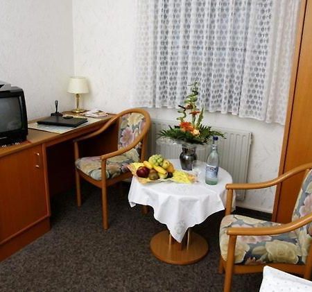 Hotel Restaurant Pempel Großalmerode エクステリア 写真